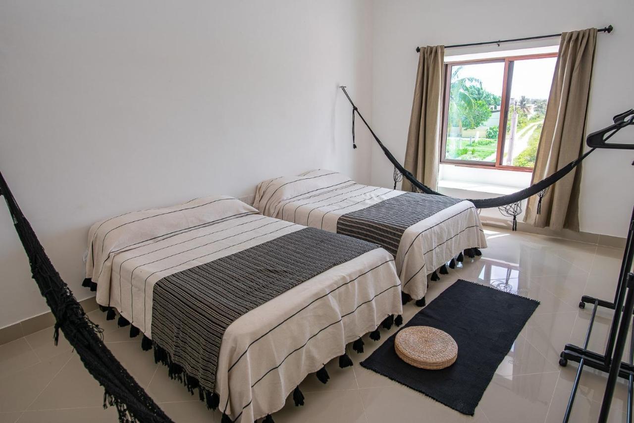 97982 New Modern Villa, Private Pool, High Internet Speed, 2 Blocks From The Beach Chicxulub Ngoại thất bức ảnh